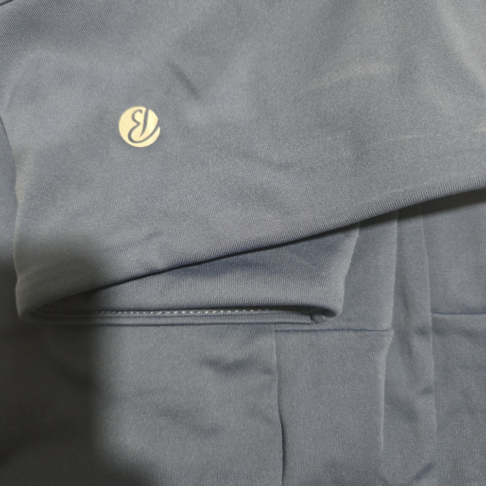 High Rise Side Pocket Shorts - Picture 3 of 3